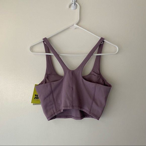 NWT workout top - Picture 2 of 2